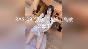  眼镜少妇 我操你 啊啊 慢点 身材不错 大奶子 逼毛浓密 被大肉棒无套输出 奶子哗哗