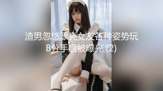 姐姐妹妹都漂亮【零4年樱粉妹】有点小重口，正好在生理期，粉丝们要看看留着血的逼，还有姨妈巾 (2)