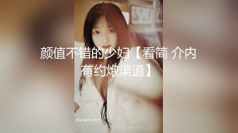 被迫营业的少妇，深夜老公不睡觉玩老婆给狼友看，揉奶玩逼无套抽插，掰开骚逼给狼友看，淫声荡语不断好刺激