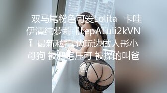 引诱酒店丰满的美女服务员给我吹牛、调情、做爱、摇晃乳房