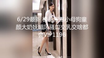 本地高考完的眼镜妹子身心放松