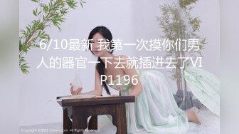 2021-9-17 天天去探花甜美大长腿兼职嫩妹，蹲着深喉口交转战到床上，双腿肩上扛抽插，后入屁股一下下撞击