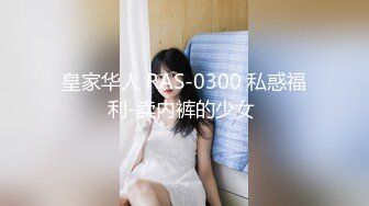 绿帽带3个表兄弟操一个骚破天际的大屁股美熟女，韵味十足，4根鸡巴持续轮奸3个半小时！战斗力不是一般的强呀