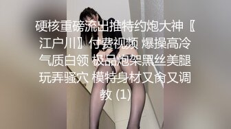 迷人少妇，露脸丝袜高跟大奶子好骚，胸推69舔弄大粗鸡巴，后入爆草菊花和骚穴