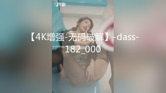 【骚妈带着两个女儿一起大秀直播】全程露脸好刺激黑丝情趣装诱惑吃奶舔逼AV棒自慰骚穴嫩的出水还没毛